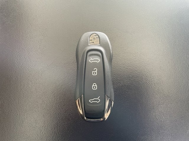 2025 Porsche Macan Electric Turbo