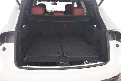 2023 Porsche Cayenne Base