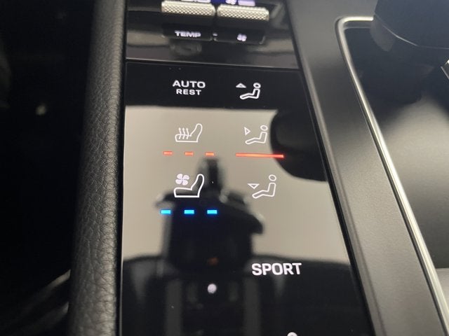 2024 Porsche Macan GTS