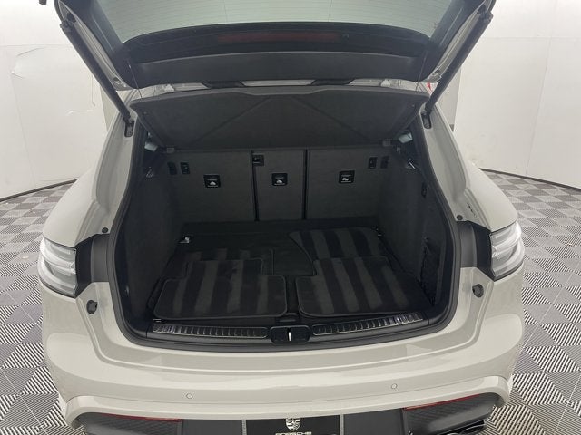 2024 Porsche Macan GTS
