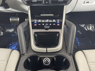 2025 Porsche Cayenne GTS