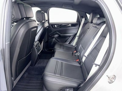 2023 Porsche Cayenne Base