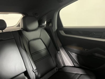 2024 Porsche Cayenne Coupe AWD