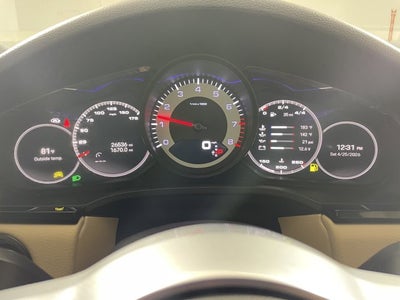 2023 Porsche Cayenne Platinum Edition