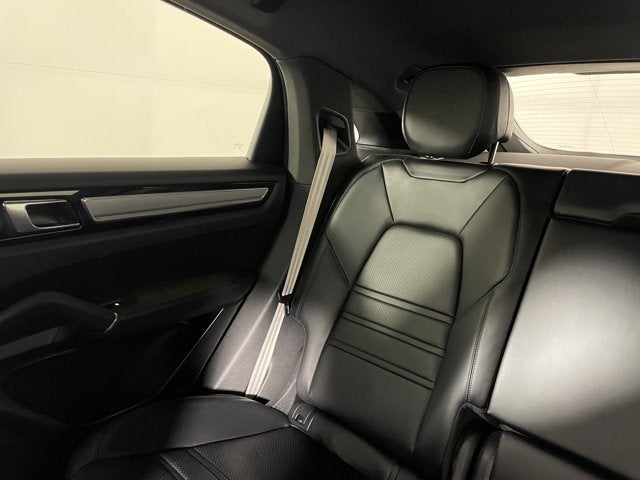 2023 Porsche Cayenne Platinum Edition