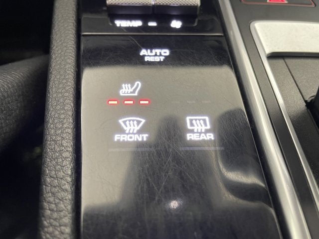 2023 Porsche Cayenne Platinum Edition