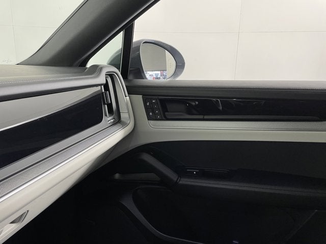 2025 Porsche Cayenne Base