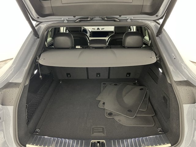 2025 Porsche Cayenne Base