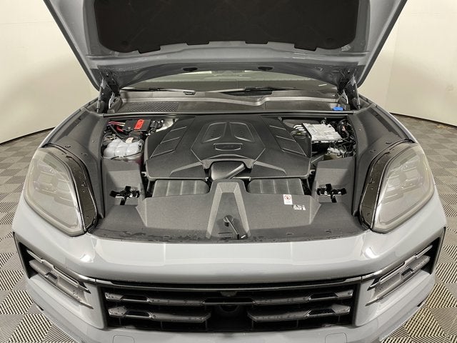 2025 Porsche Cayenne Base