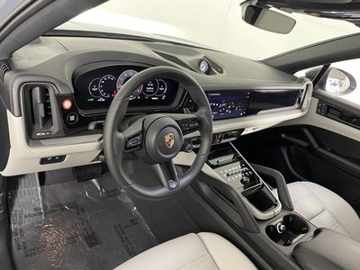 2025 Porsche Cayenne Base