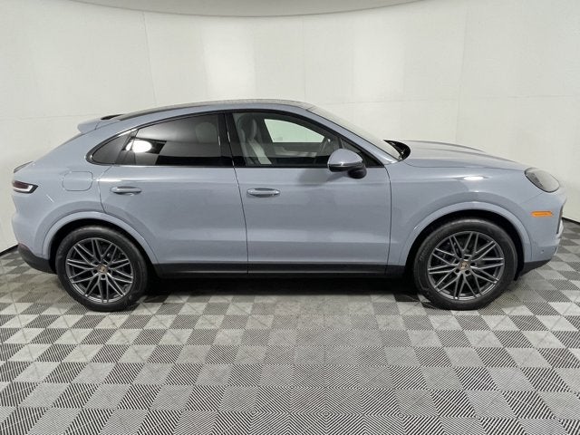 2025 Porsche Cayenne Base