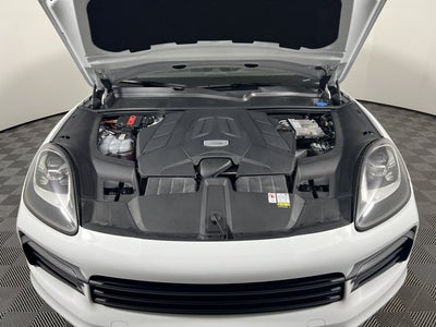 2023 Porsche Cayenne Base