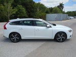 2018 Volvo V60 R-Design Platinum