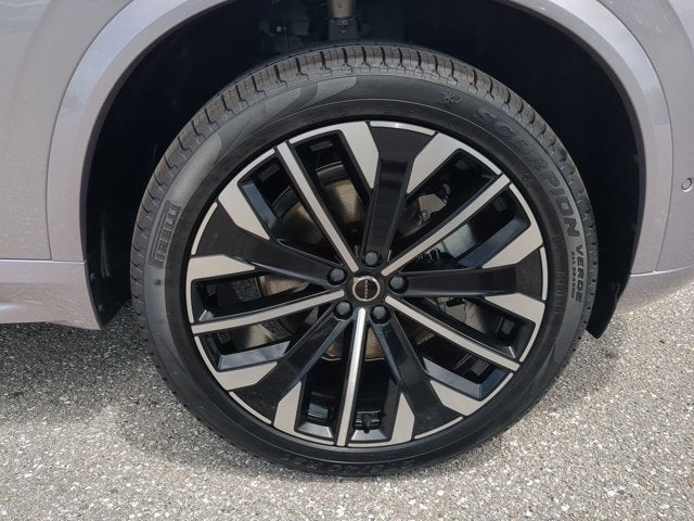 2026 Volvo XC90 Plus