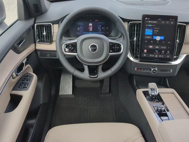 2026 Volvo XC90 Plus