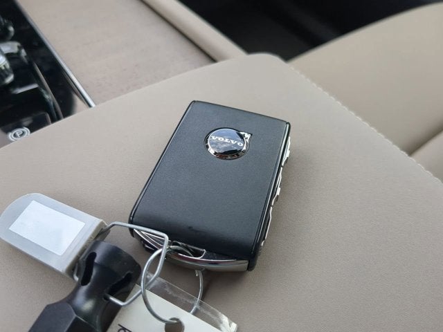 2026 Volvo XC90 Plus