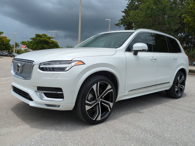 2024 Volvo XC90 Ultimate Bright Theme