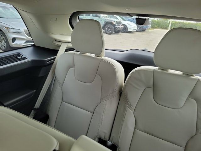 2025 Volvo XC90 B6 Ultra
