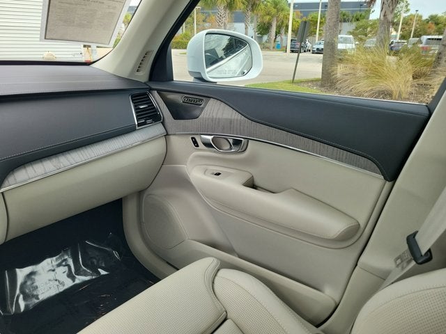 2025 Volvo XC90 B6 Ultra