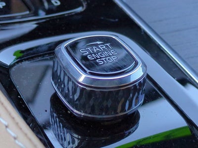 2024 Volvo XC90 Ultimate Bright Theme