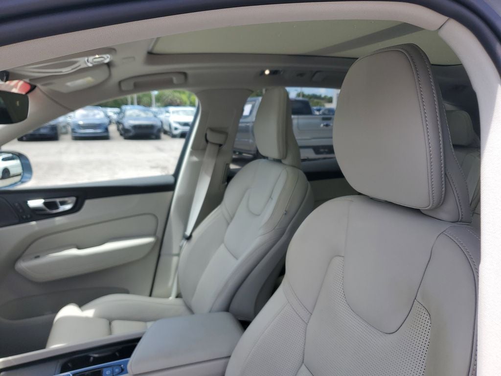2021 Volvo XC60 T5 Inscription