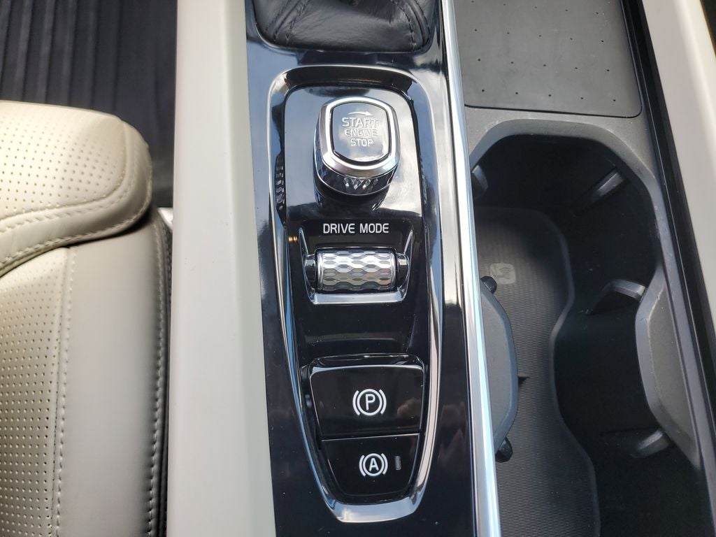 2021 Volvo XC60 T5 Inscription