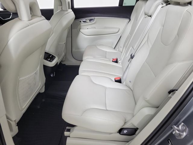 2020 Volvo XC90 T5 Momentum
