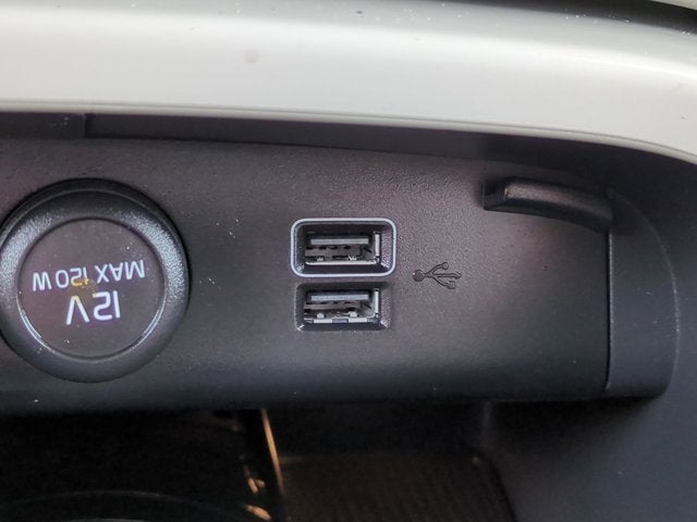 2019 Volvo XC40 Momentum