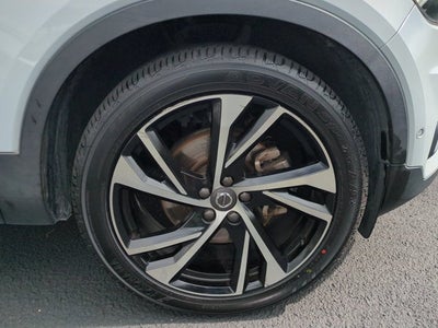 2021 Volvo XC40 R-Design
