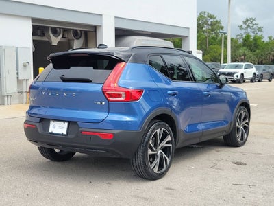 2021 Volvo XC40 R-Design