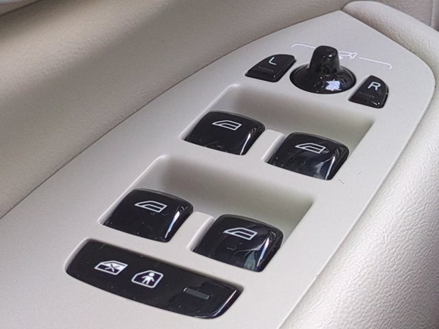 2022 Volvo XC90 Inscription