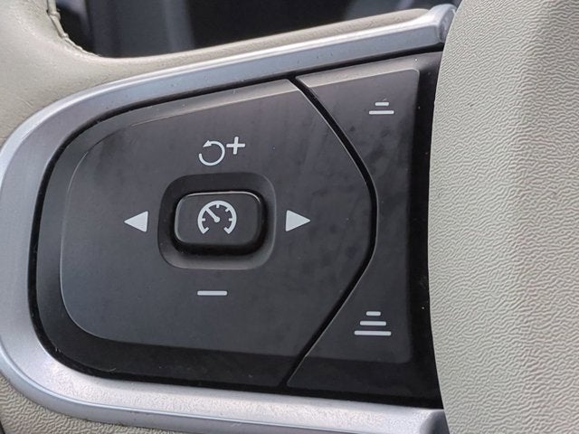 2020 Volvo XC60 Momentum