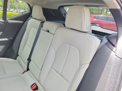 2020 Volvo XC40 Momentum