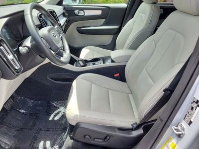 2020 Volvo XC40 Momentum
