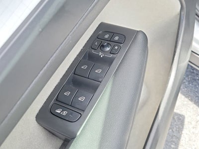 2020 Volvo XC40 Momentum