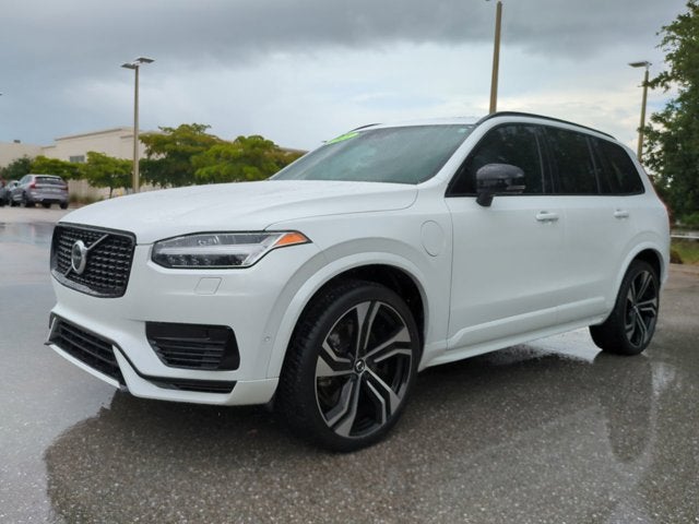 2021 Volvo XC90 R-Design