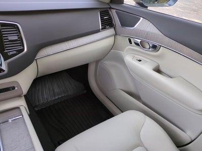 2024 Volvo XC90 Recharge Plug-In Hybrid Plus Bright Theme