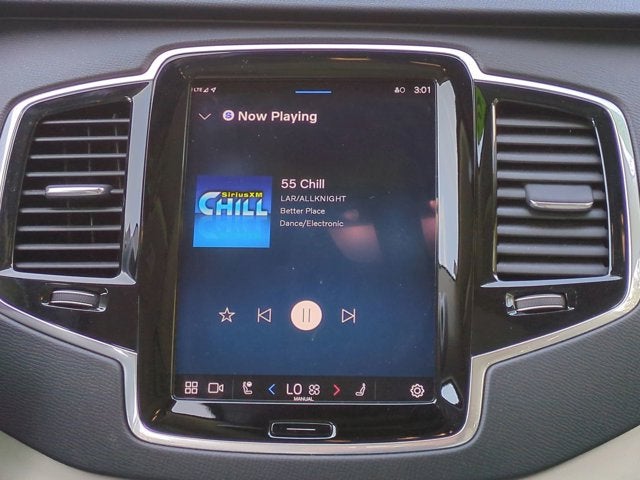 2024 Volvo XC90 Recharge Plug-In Hybrid Plus Bright Theme