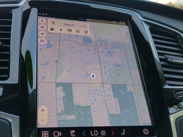 2024 Volvo XC90 Recharge Plug-In Hybrid Plus Bright Theme