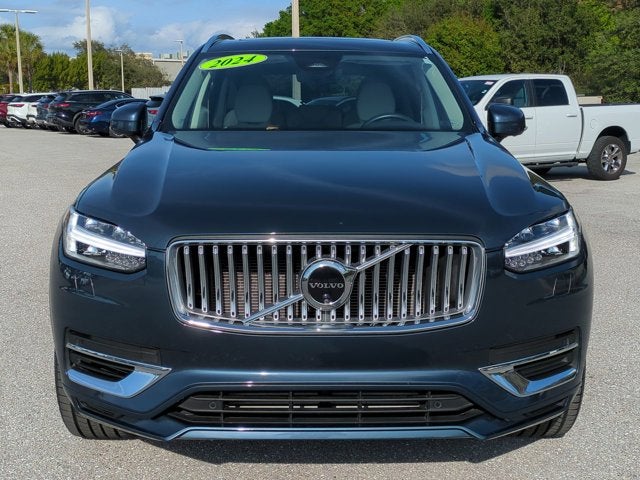 2024 Volvo XC90 Recharge Plug-In Hybrid Plus Bright Theme