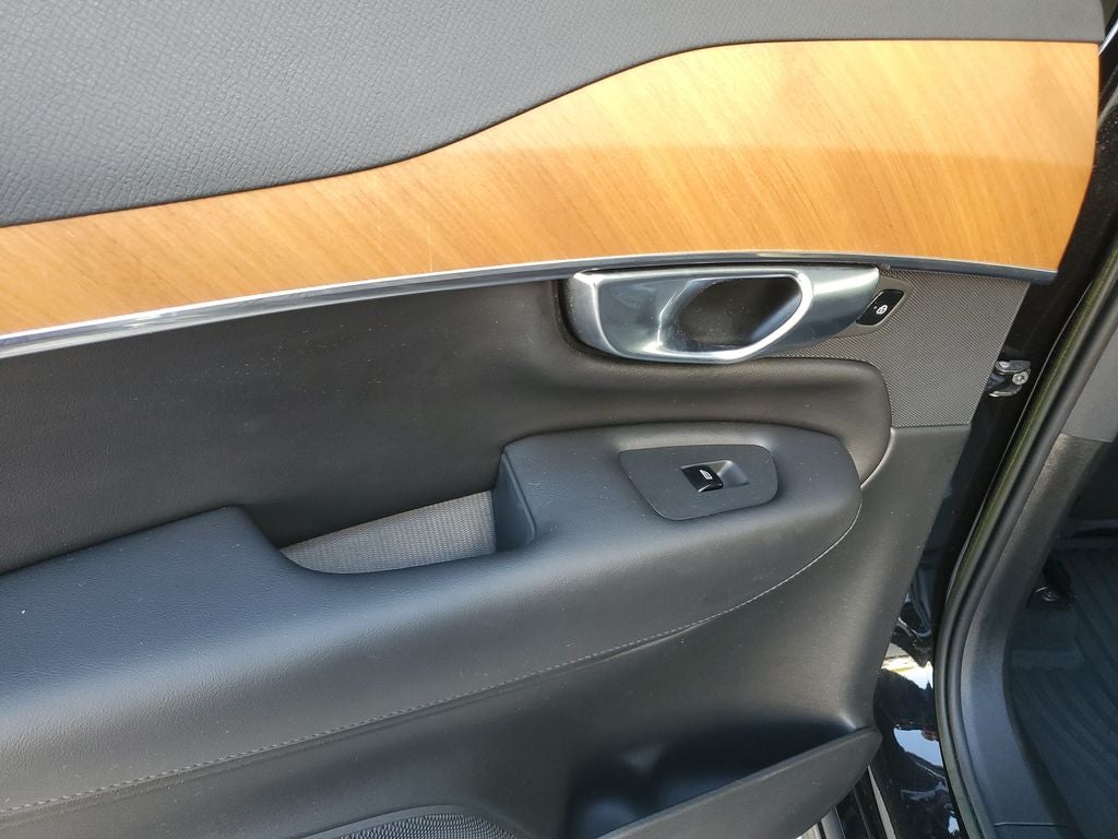 2023 Volvo XC90 Recharge Plug-In Hybrid T8 Plus Bright Theme 7 Passenger