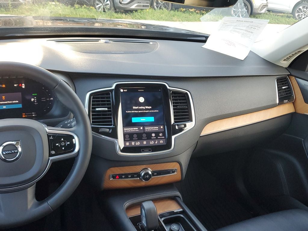 2023 Volvo XC90 Recharge Plug-In Hybrid T8 Plus Bright Theme 7 Passenger