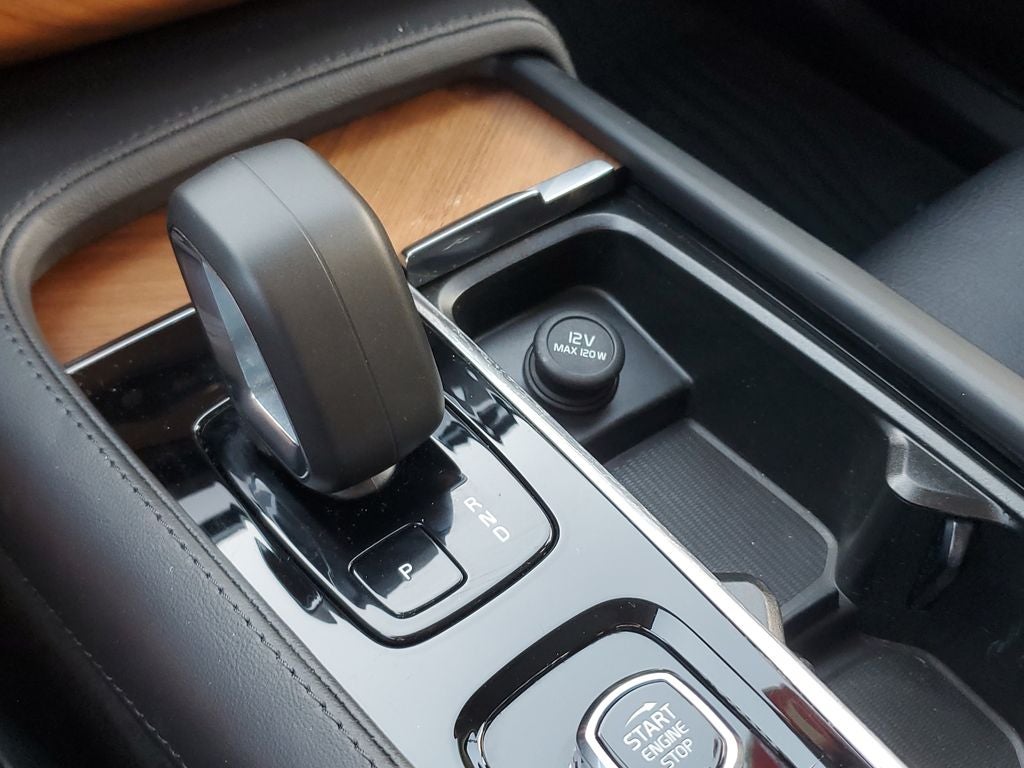 2023 Volvo XC90 Recharge Plug-In Hybrid T8 Plus Bright Theme 7 Passenger