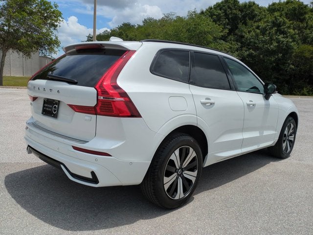 2024 Volvo XC60 Recharge Plug-In Hybrid Plus Dark Theme