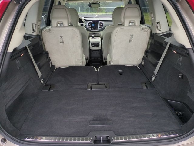 2025 Volvo XC90 Plug-In Hybrid Plus
