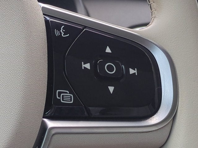 2025 Volvo XC90 Plug-In Hybrid Plus