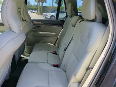 2025 Volvo XC90 Plug-In Hybrid Plus