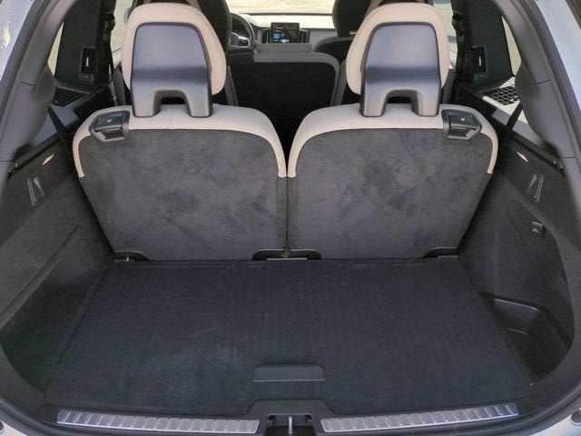 2026 Volvo XC90 Plug-In Hybrid Plus