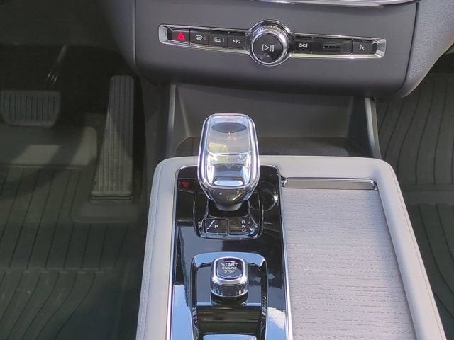 2026 Volvo XC90 Plug-In Hybrid Plus