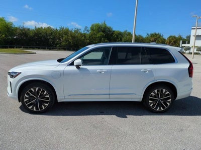 2026 Volvo XC90 Plug-In Hybrid Plus